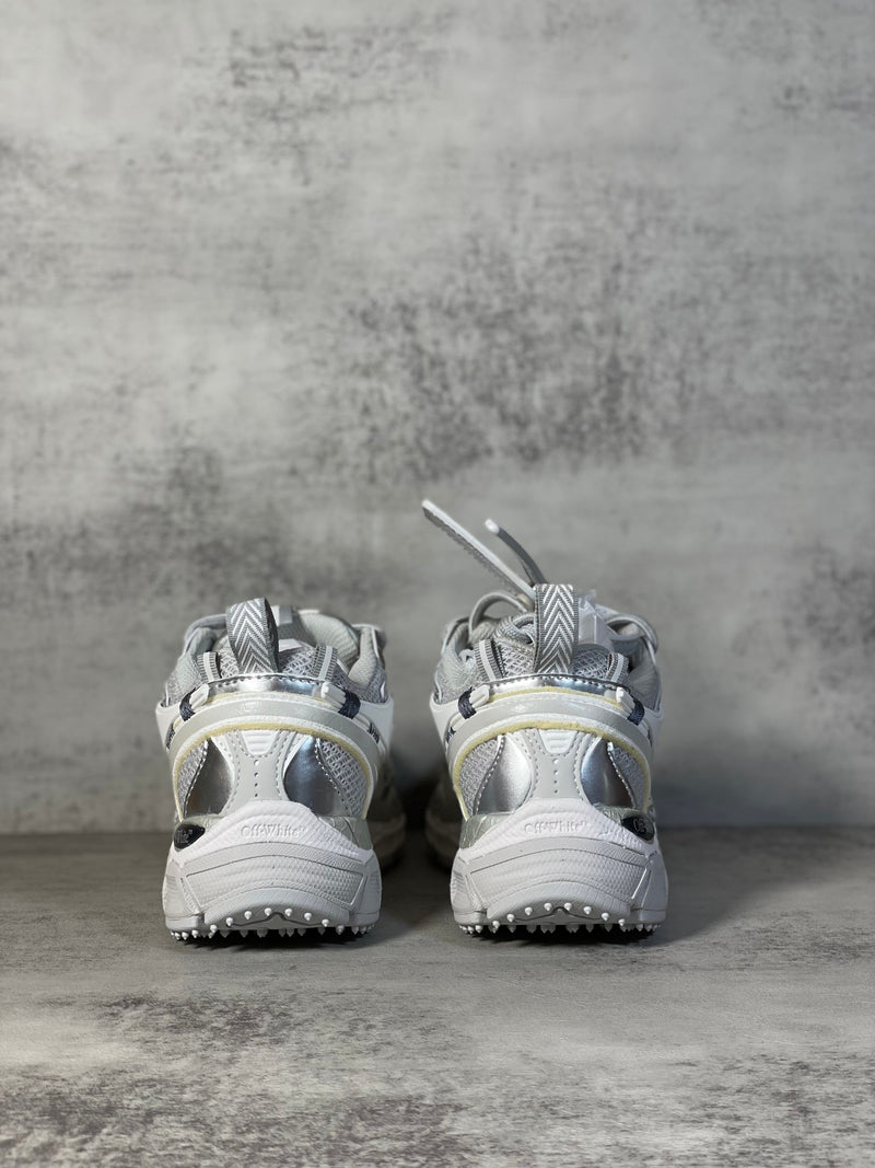 Off-White Be Right Back
