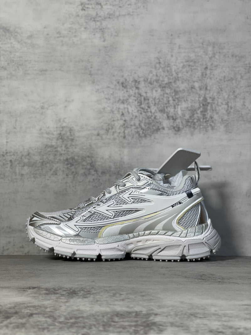 Off-White Be Right Back
