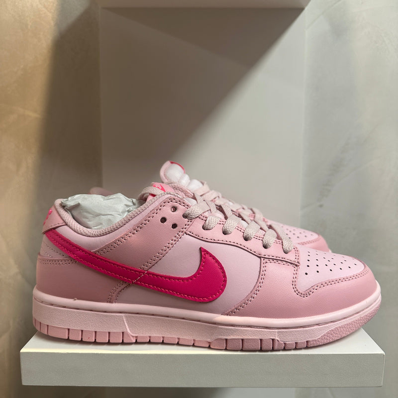 Nike Dunk Low Triple Pink (Barbie)(Pronta Entrega)