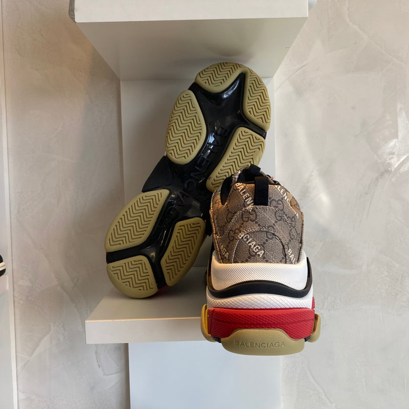 Gucci X Balenciaga The Hacker Project Triple S Beige (Pronta Entrega)