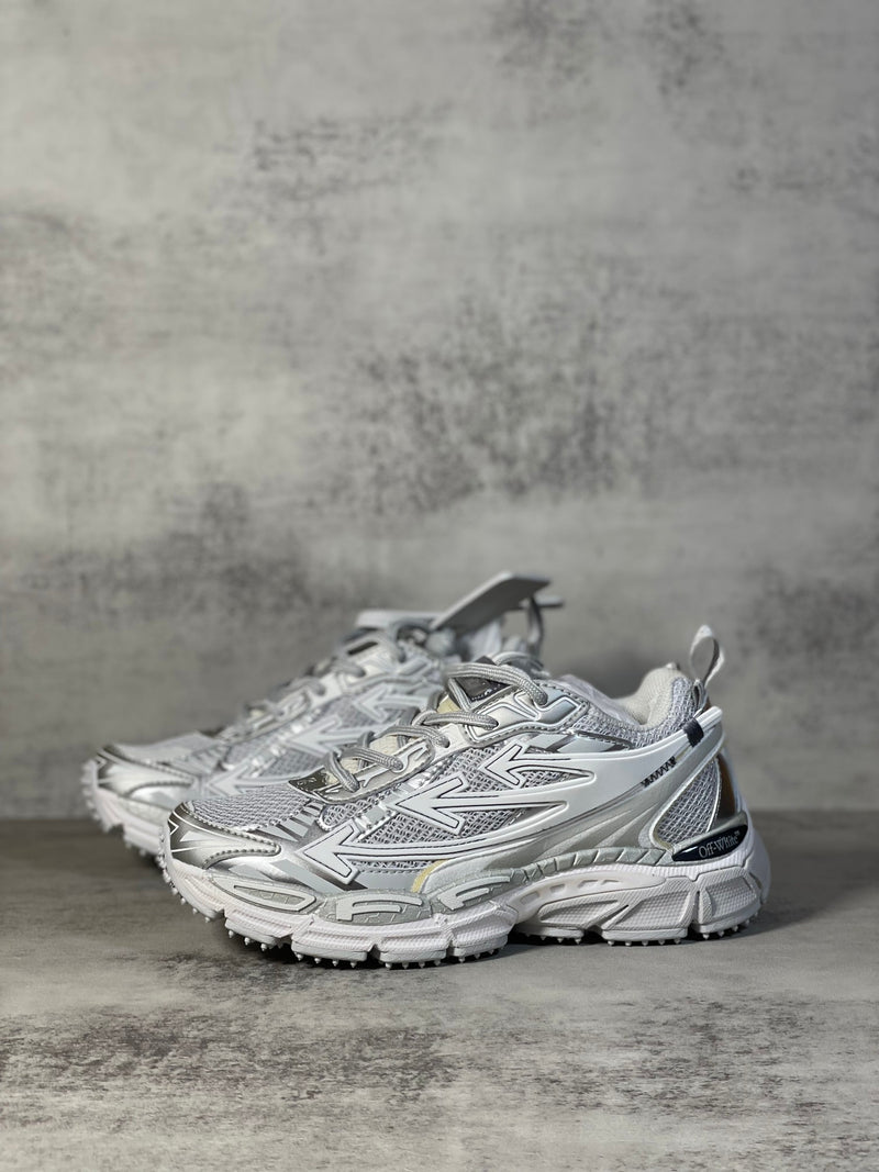 Off-White Be Right Back